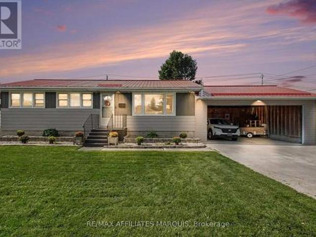 86 Jasper Avenue, Smiths Falls, ON, K7A 4E1 house for sale | Listing ID X13774 | Royal LePage
