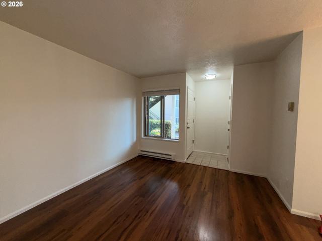 86 kingsgate rd # f104