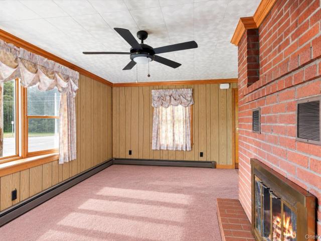 86 Log Road