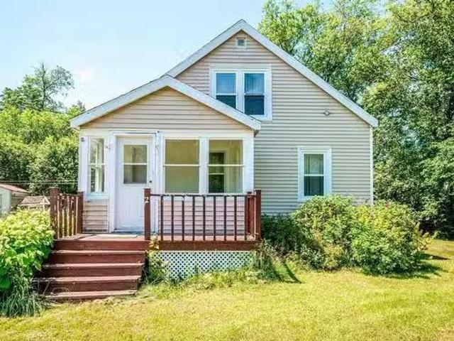 86 Meadowvale Road, South Branch, NS, B0N 2P0 house for sale.