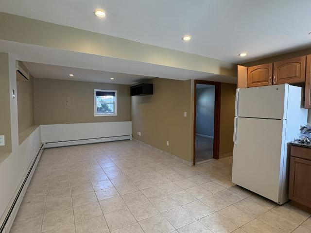 86 Notre Dame Avenue, Unit 1