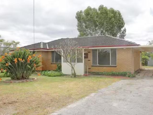 86 Railway Parade, Queens Park, WA 6107