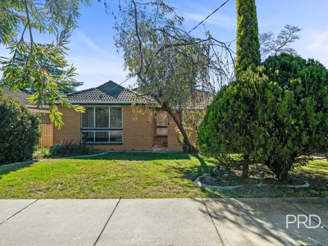 86 Raye Street, Tolland NSW 2650