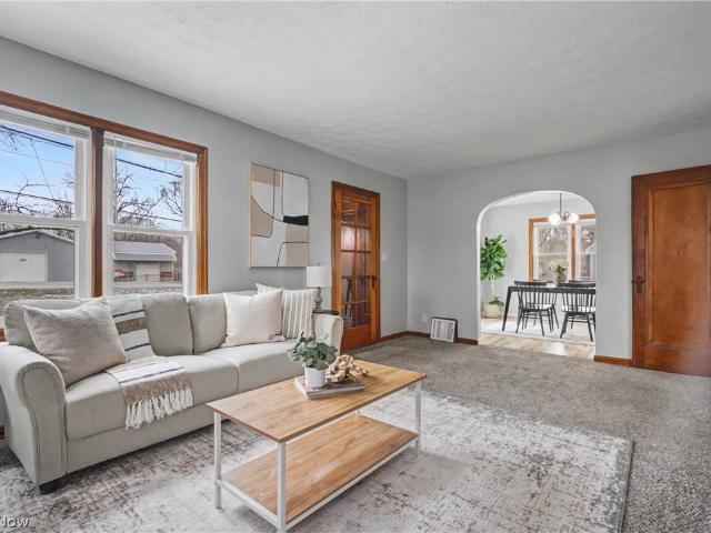 86 Southeast Avenue