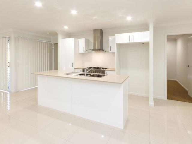 86 Strata Circuit, YARRABILBA, QLD 4207