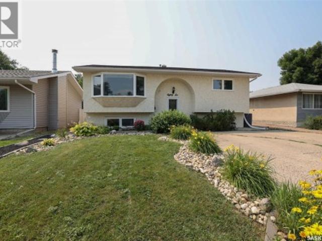 86 Straub Crescent, Regina, SK, S4T 6S6 house for sale | Listing ID SK047859 | Royal LePage