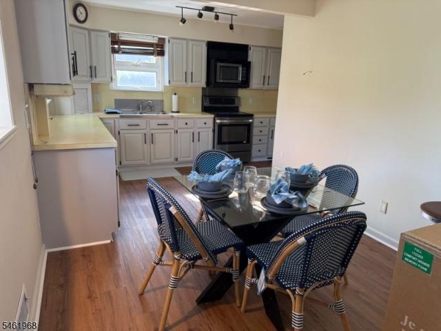86 Sycamore Rd, Clifton City, US, NJ