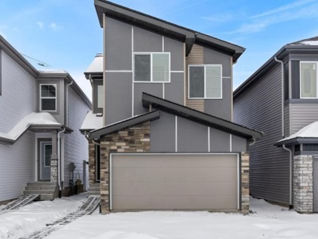8704 Avenue Nw, Edmonton, AB, T5Z 0X5 house for sale | Listing ID E4475 | Royal LePage