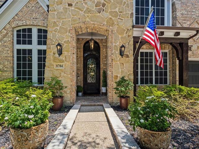 8704 Wyatt Circle