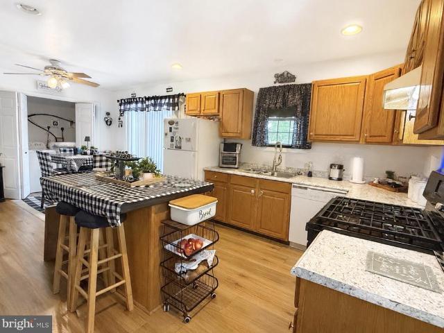 8706 Elm Road