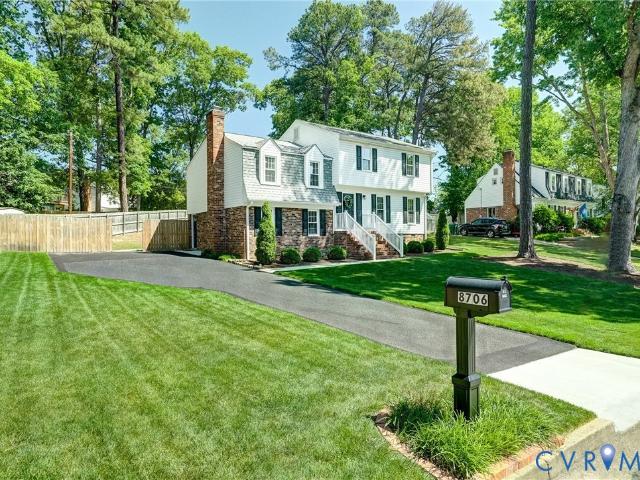 8706 Traditional Court