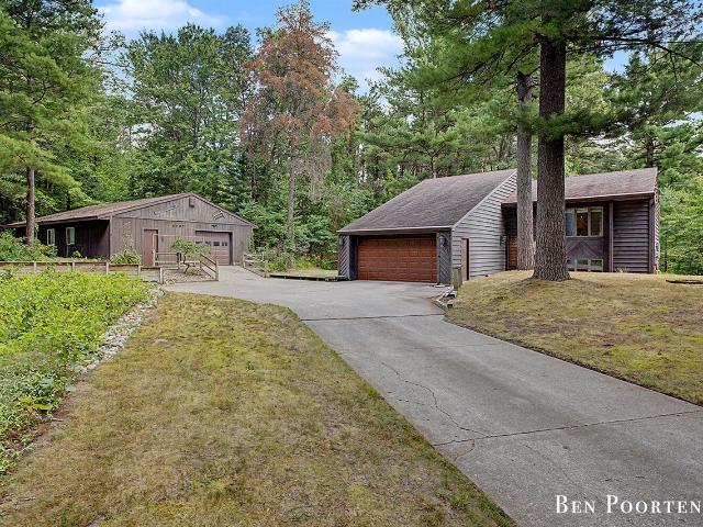 8707 White Fawn Trail