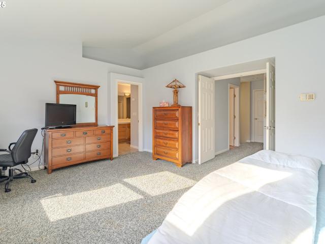 8709 NE 17th St, Vancouver, WA 98664 | MLS #484626