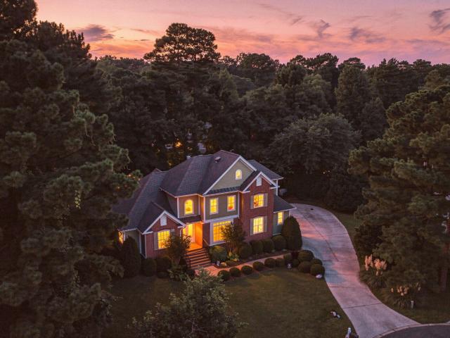 8709 Lake Nona Drive