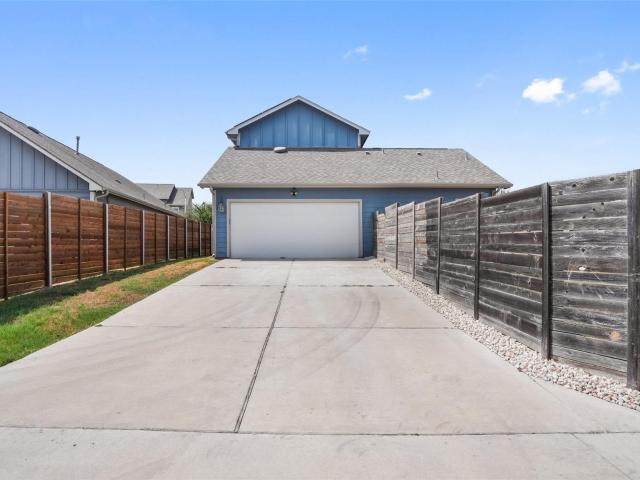8709 Slater Dr