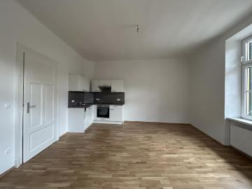 8700 Leoben: TOP SANIERTE 2 Zimmer Wohnung | Wohnhof LKH