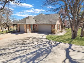 8701 Oakland Ct, Granbury, TX 76049 | MLS #21198
