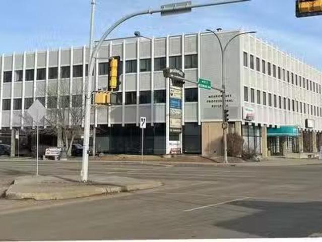 8702 Meadowlark Road, Edmonton, AB, T5R 5W4 commercial for r.