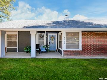 8702 Collingwood