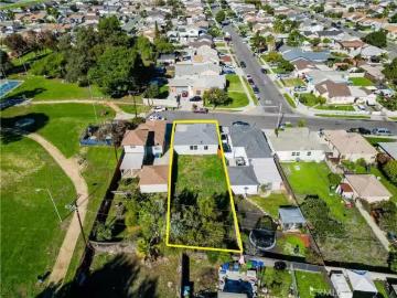 870 E 148TH ST, COMPTON, CA 90220