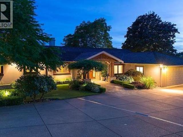 870 King Georges Way, West Vancouver, BC, V7S 1S5 house for sale | Listing ID R3131 | Royal LePage