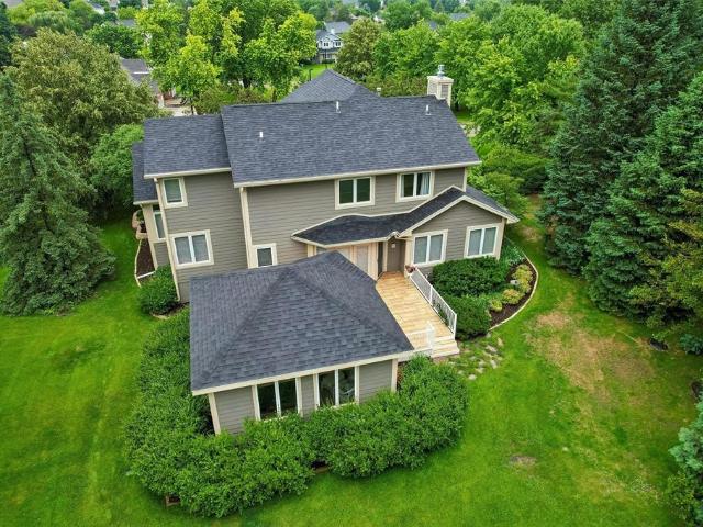870 SE Walnut Ridge Drive