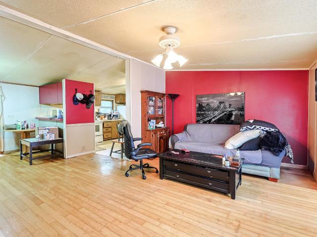 870 Pinetops Dr