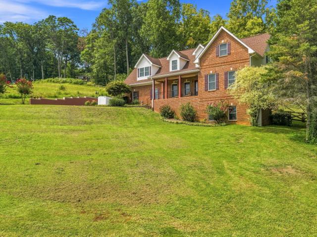 870 Pioneer Drive