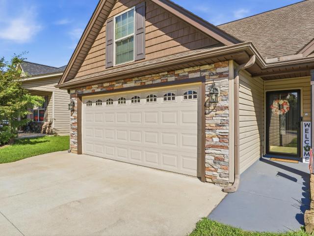 870 Vandenburg Drive