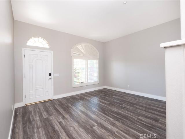 8715 Dufferin