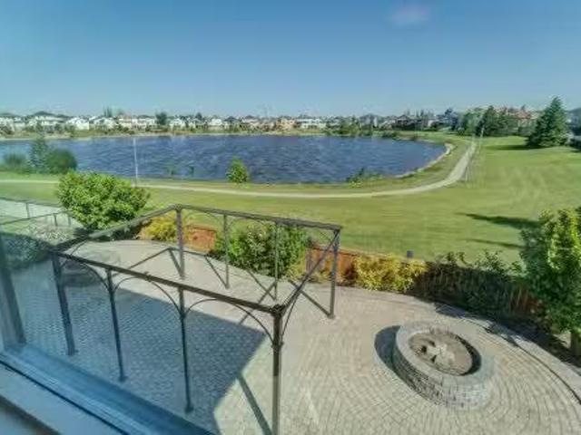 8716 160A Avenue, Edmonton, AB, T5Z 3K4 house for sale List.
