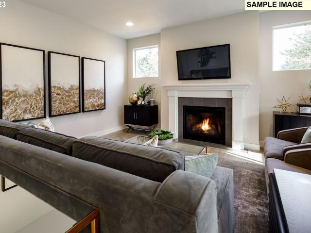 8718 S 3RD WAY