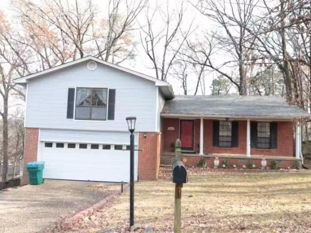 8719 BOULDER LN, LITTLE ROCK, AR 72227