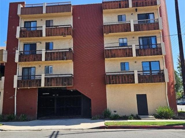 8710 Independence Ave Apt 202, Canoga Park, CA 91304