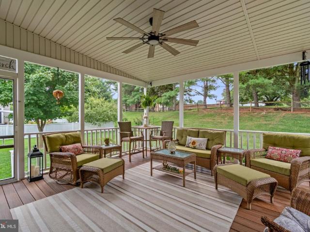 8711 Fairway Court