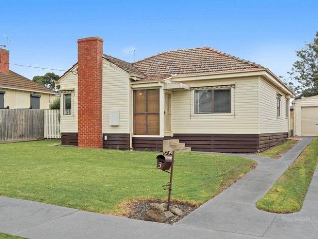 871m2 in an unbeatable location!