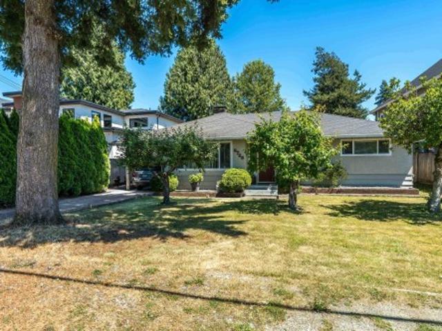 8726 B Street, Surrey, BC, V3S 3P1 house for sale | Listing ID R3135 | Royal LePage