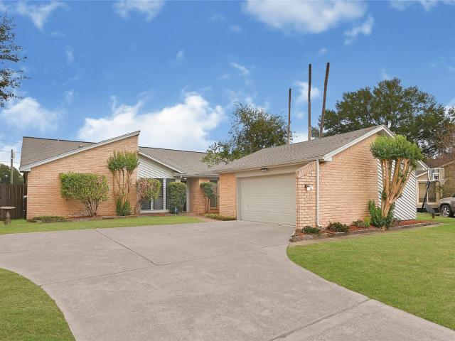 8726 Wildforest Drive, Houston, US, TX