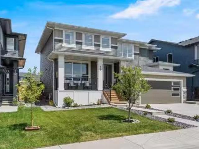 872 Lawthorn Way Se, Airdrie, AB, T4A 3N9 house for sale Li.