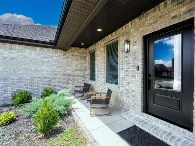 872 Round Top Street