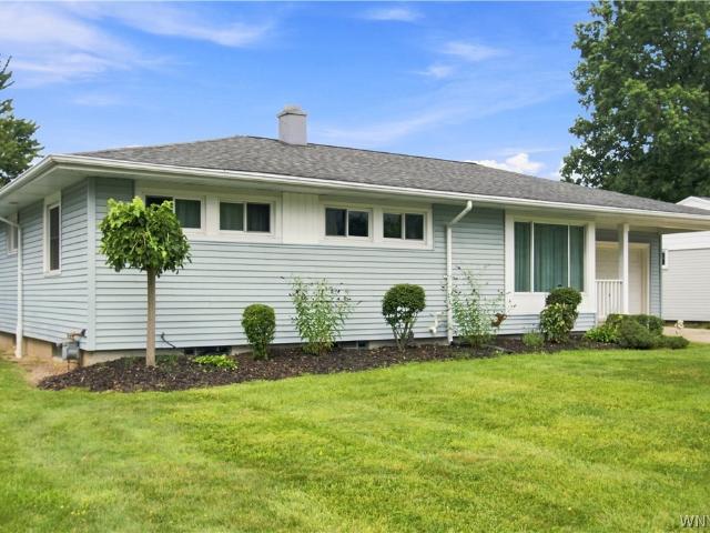872 Woodstock Avenue