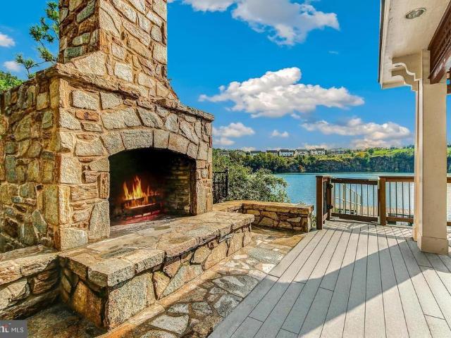 8739 Weathered Stone Way