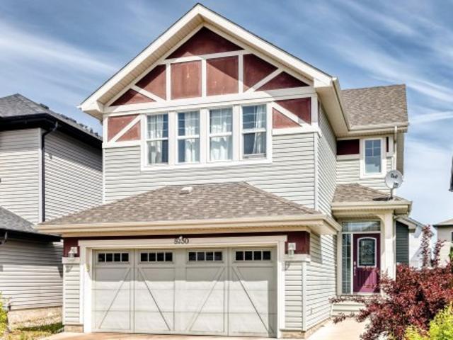 8730 A Avenue, Edmonton, AB, T5Z 0G6 house for sale | Listing ID E4493 | Royal LePage