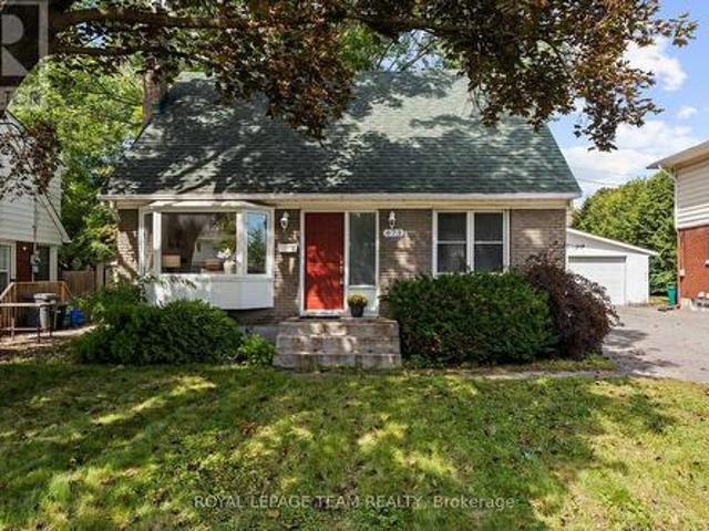 873 Smyth Road, Ottawa, ON, K1G 1P4 house for sale | Listing ID X13741 | Royal LePage