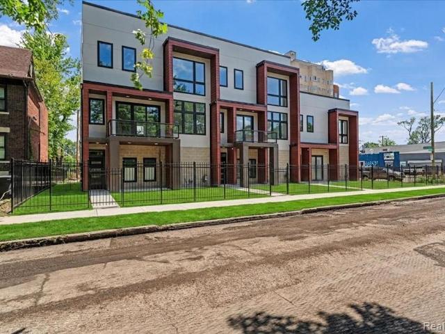 8744 SECOND Avenue # Unit 4