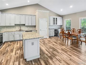 875 Destiny Dr, Villa Ridge, MO 63089 | MLS #26023