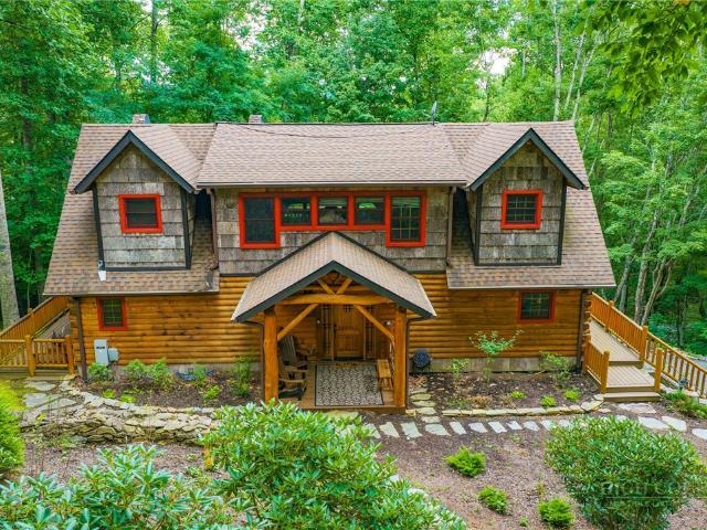 875 Eagles Nest Trail