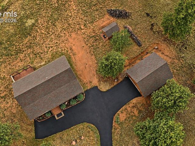 875 Hackamore Drive