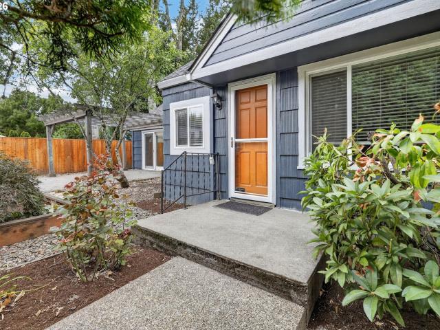 875 se 66th way