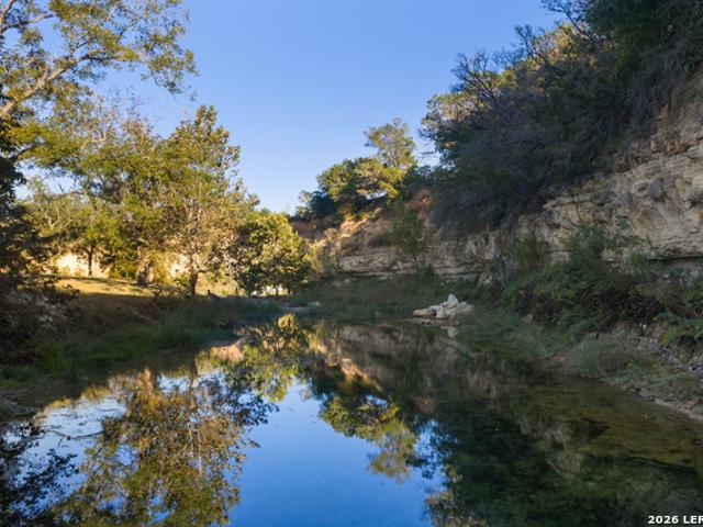 875 Ranch Road 1888